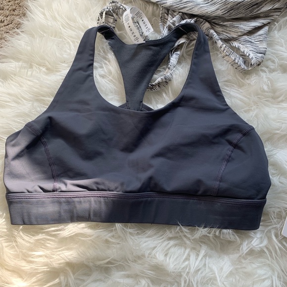 Lululemon Twist And Toil Tank with Bra - Picture 7 of 8